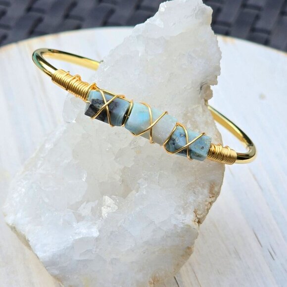 Larimar ✦ Wire Wrap Cuff ✦ 3-Stone Gold Over Copper Ocean Calm Talisman NWT - Picture 11 of 13